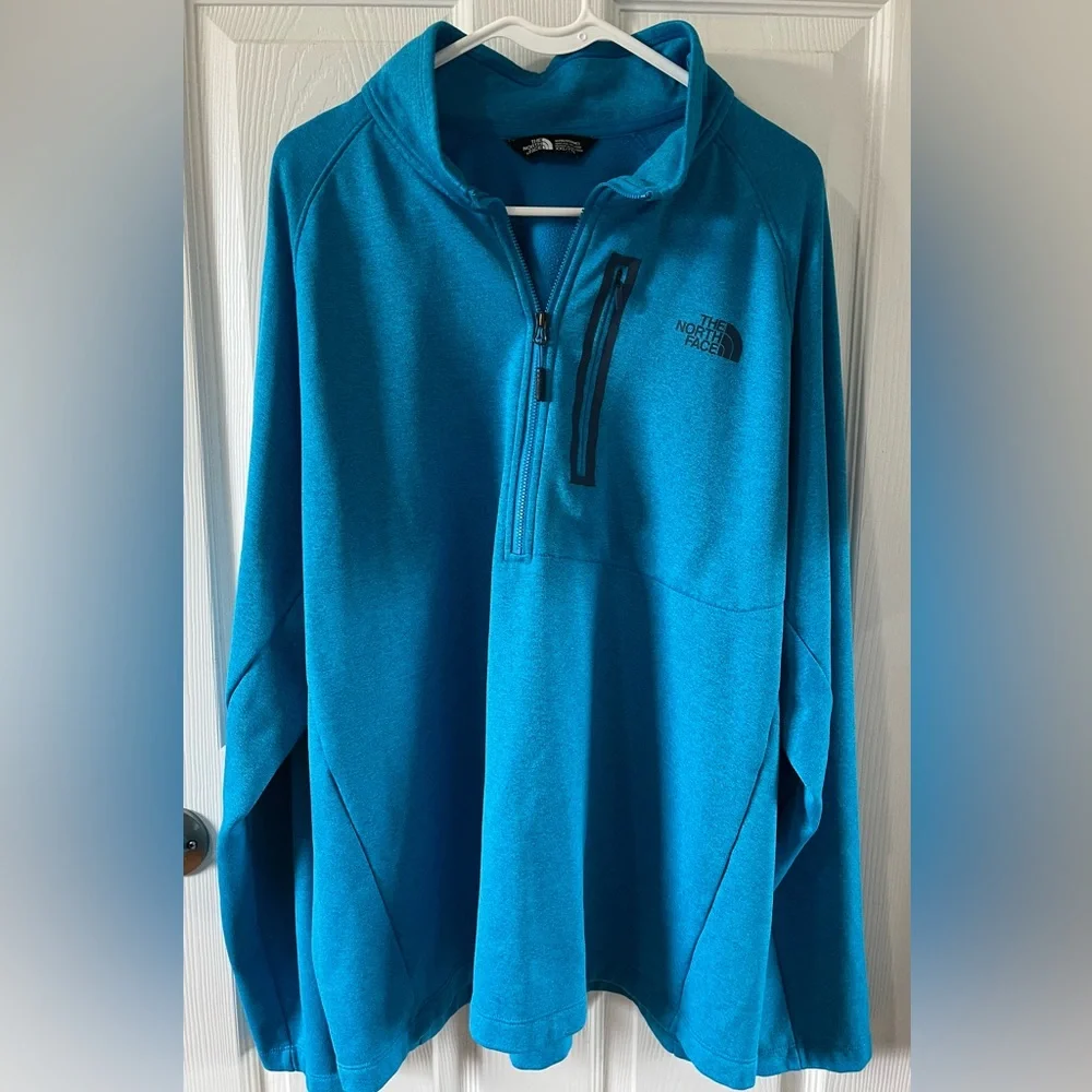 The North Face 1/4 zip fleece pullover. Sz XXL. Blue
